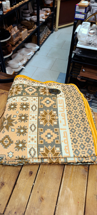 روفرشی گلبافت اصفهان با ابعاد 2*3 (دو رو)